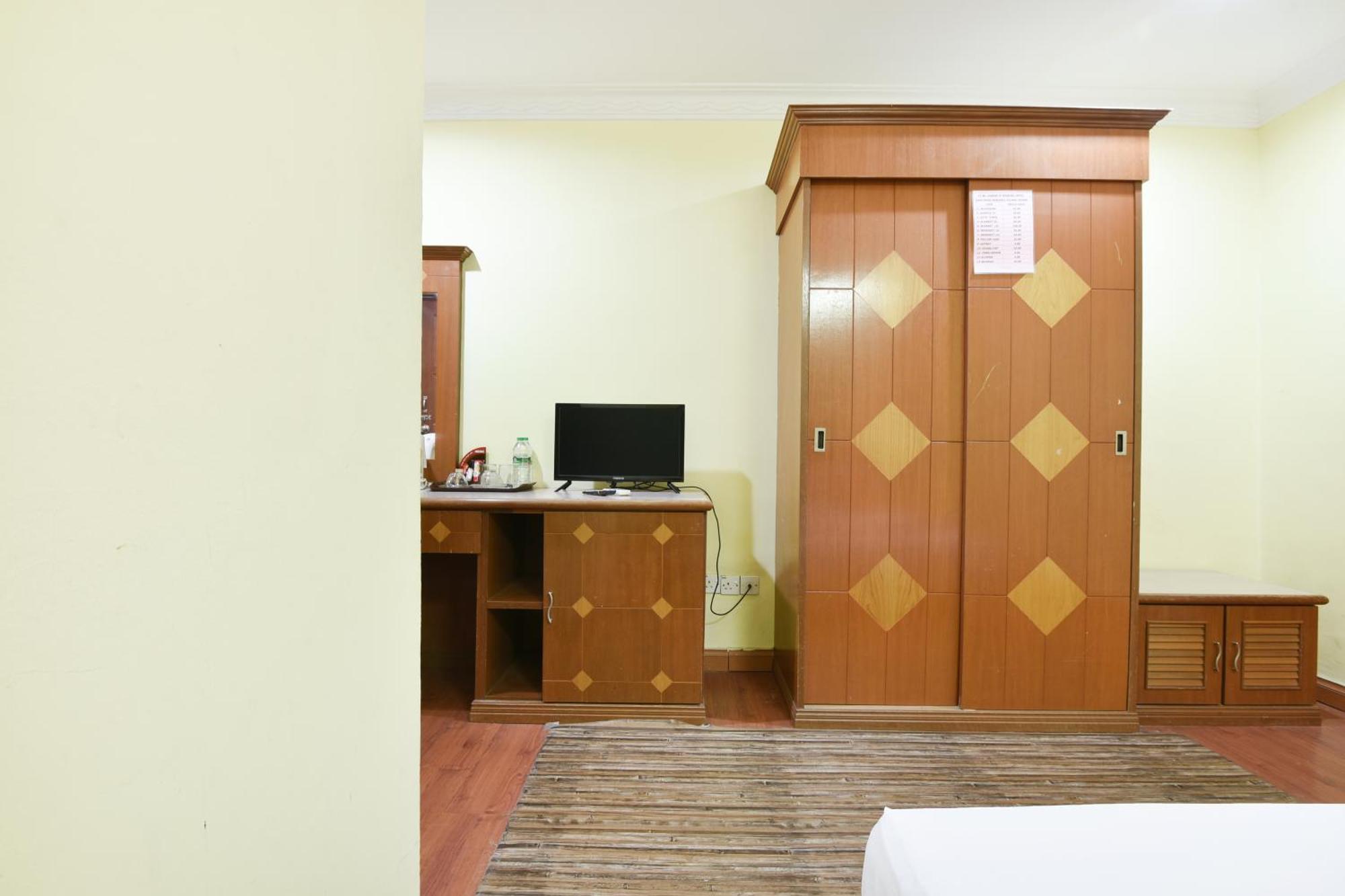 Hotel O Kota Bharu Near War Museum Formerly Azam Hotel ภายนอก รูปภาพ